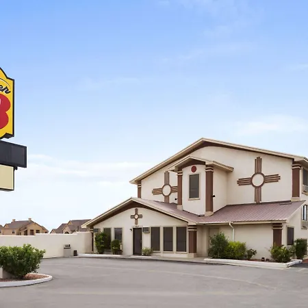 Super 8 By Wyndham Carlsbad Motel